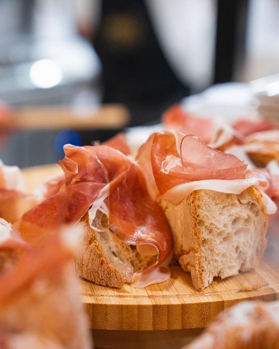 Pinchos gourmet y productos de calidad en Vales Gourmet